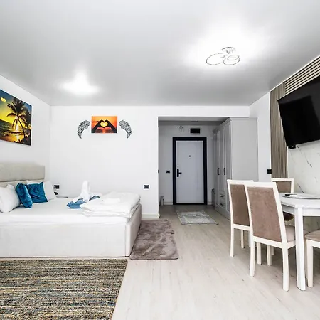 Apartment White Titanic Navodari