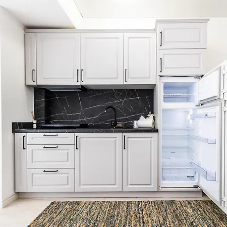 White Titanic Năvodari